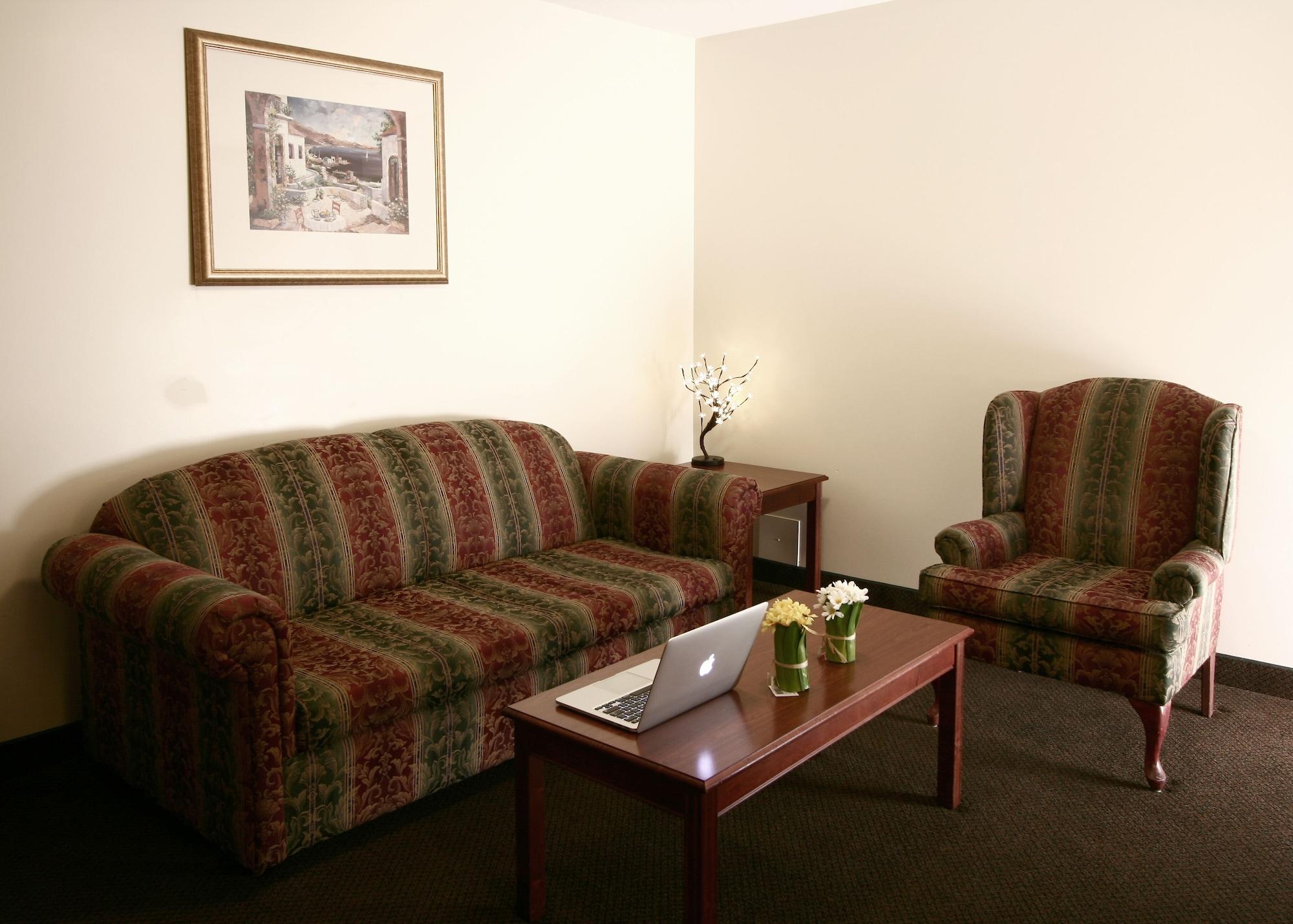 Foxwood Inn & Suites Drayton Valley Εξωτερικό φωτογραφία