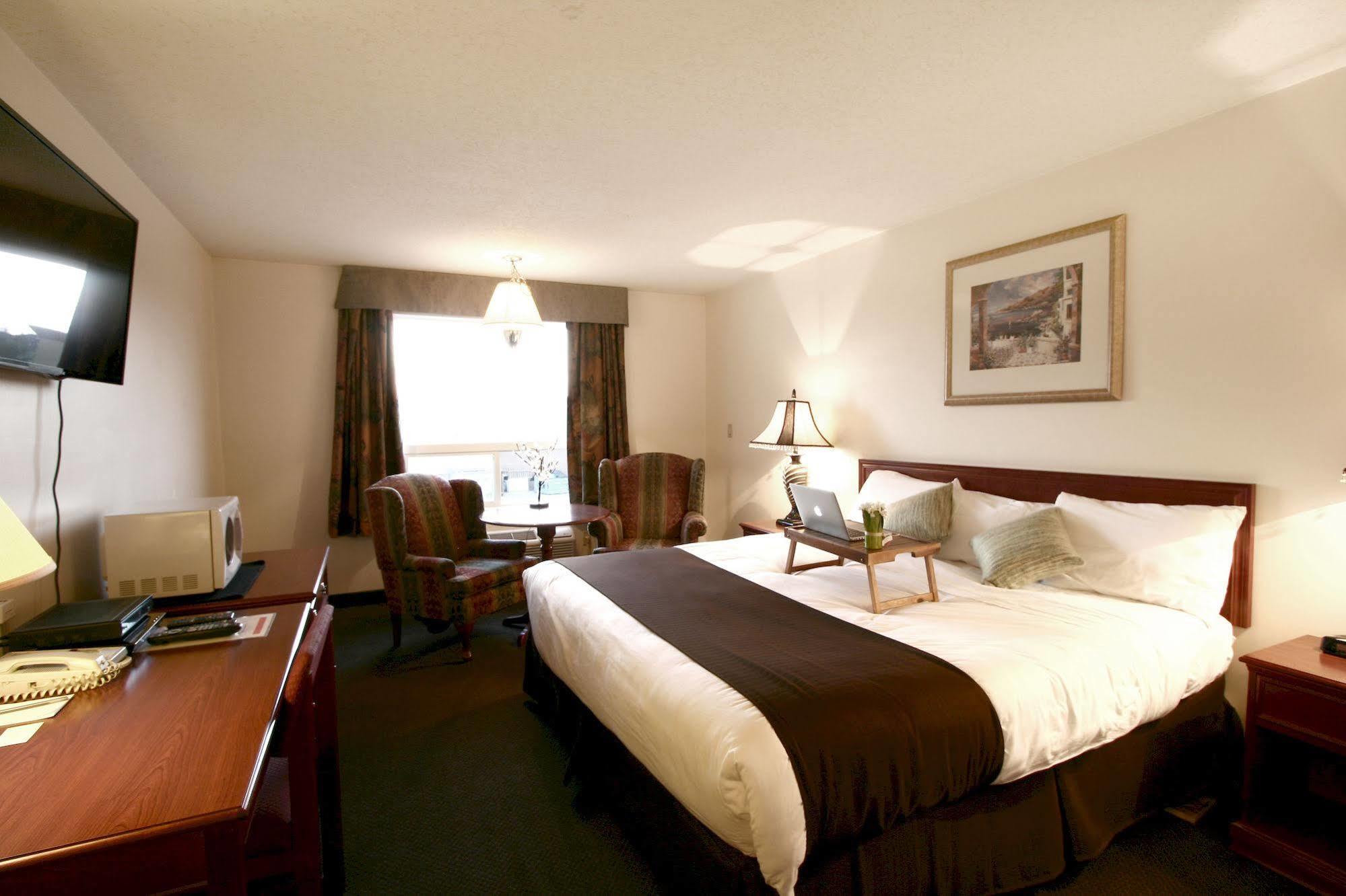 Foxwood Inn & Suites Drayton Valley Εξωτερικό φωτογραφία