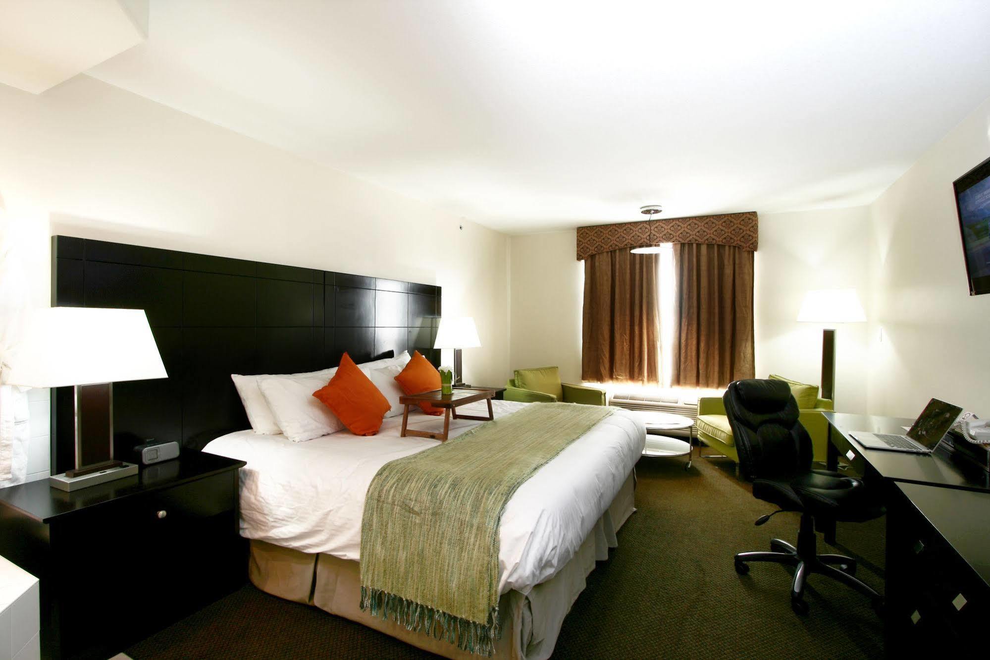 Foxwood Inn & Suites Drayton Valley Εξωτερικό φωτογραφία